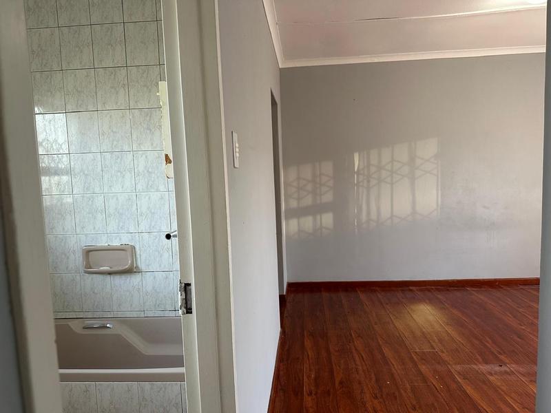4 Bedroom Property for Sale in Southernwood Eastern Cape